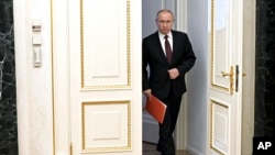 Dù Putin có thể chiếm được Ukraine, biến thành một nước chư hầu, thì nỗi khát khao dân chủ tự do của dân các nước Âu châu, kể cả dân Nga, cũng không thể nào dập tắt được. Putin sẽ thất bại.