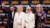 ABBA အဖွဲ့ဝင်များ (ဝဲမှယာ) Bjorn Ulvaeus၊ Agnetha Faltskog၊ Anni-Frid Lyngstad နဲ့ Benny Andersson 