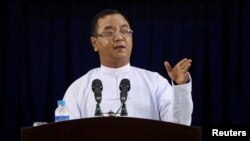 တပ်မတော်သတင်းမှန်ပြန်ကြားရေး ပြောခွင့်ရ ဗိုလ်ချုပ်ဇော်မင်းထွန်း (ယခင်သတင်းဓာတ်ပုံ)