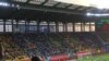 Dans le stade de Port-Gentil, pendant le match Ouganda-Ghana pour la CAN 2017, au Gabon, le 17 janvier 2017. (VOA/Timothée Donangmaye)
