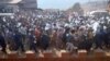 Des milliers des personnes ont manifesté pacifiquement pour exiger la tenue de l’élection présidentielle avant la fin de 2016 comme prévue dans la Constitution congolaise à Bukavu, province du Sud-Kivu, 23 juillet 2016. (Photo Filimbi/Facebook)