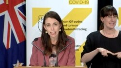 PM Selandia Baru Jacinda Ardern dalam konferensi pers di Wellington, 17 Agustus 2021. (AP)