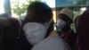 Omunye wabantu abasebenzisa amabhodi abomama edolobheni lako Bulawayo. (Umfanekiso: Bathabile Masuku)